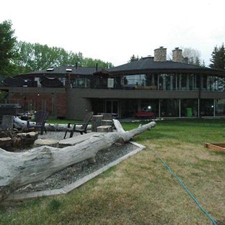 Bed and Breakfast Roundhouse Grotto YYC Exteriér fotografie