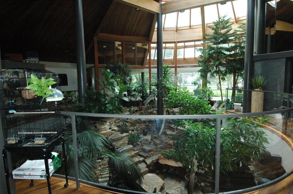 Bed and Breakfast Roundhouse Grotto YYC Exteriér fotografie